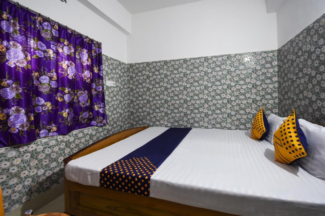 Oyo 73902 Vyttila Residency Hotell Kochi Exteriör bild